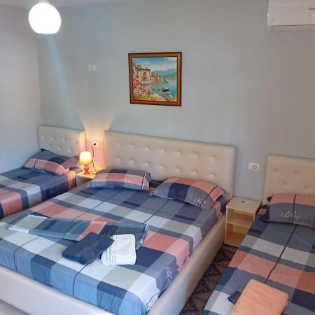 Hotel Ziku Дуррес Экстерьер фото
