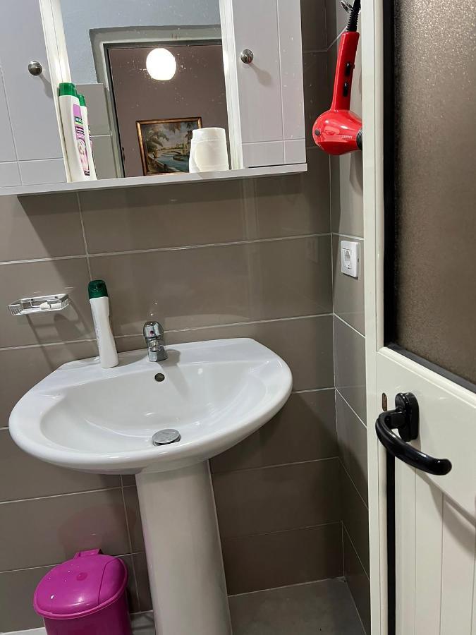 Hotel Ziku Дуррес Экстерьер фото