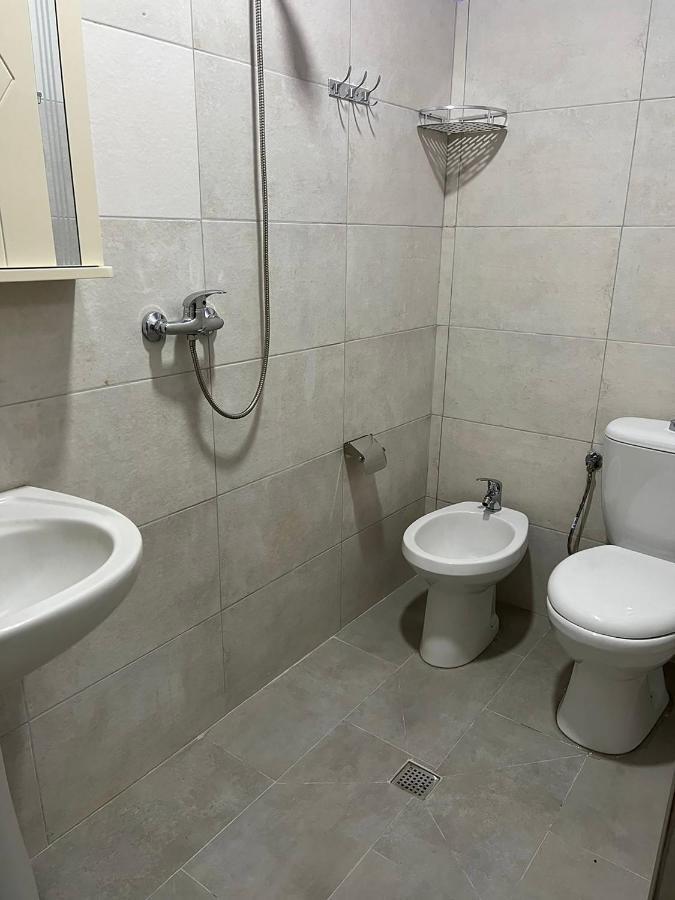 Hotel Ziku Дуррес Экстерьер фото