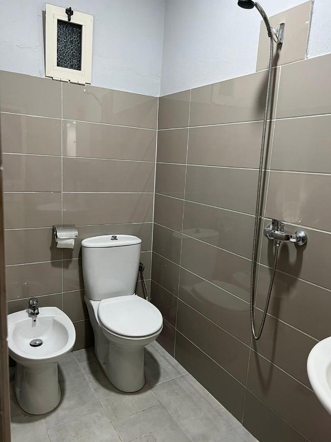 Hotel Ziku Дуррес Экстерьер фото